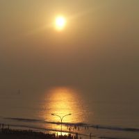 Sunrise at Puri Sea beach, India, Пури