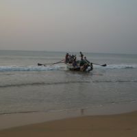 Fisherfolk going for a "catch", early morning (Bay of Bengal), Пури