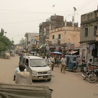 Varanasi main road for the hotel area, Cantonement, Варанаси