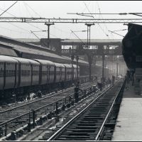 old delhi railway stn. ©monochromo (weggi.ch), Дели