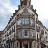 Edifici en Muralla de Sant Doménec amb carrer de Jaume I, Манреса