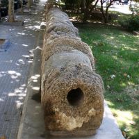 restos de la tuberia realizada por los romanos para llevar agua potable a Cadiz, Алжекирас