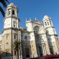 Espagne, centre historique avec la Cathédrale de Cadix, Алжекирас