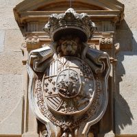 Escudo Palacio de la Audiencia de Cáceres (hoy del Tribunal Sup. de Justicia de Extremadura), Касерес