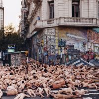 Spencer Tunick en Buenos Aires, Азул