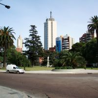 La Plaza Juan José Paso rodeada de torres, Ла-Плата