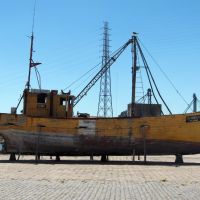 Barco Pesquero en Reparación, Некочеа