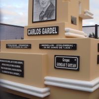 Monumento a Carlos Gardel, Пунта-Альта