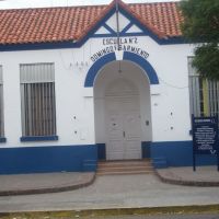 escuela 2, Пунта-Альта