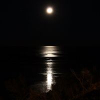 Noche, luna y mar Caleta Córdova, Вилла-Мариа