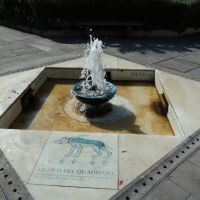 Fontana delle Arti del Quadrivio, Аверса
