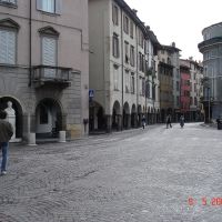 Bergamo - Praça Pontida - Vilson Flôres, Бергамо