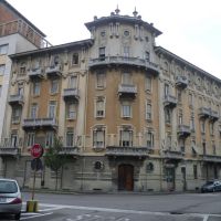 Busto Arsizio (VA) - Palazzo Frangi in stile eclettico in via Mameli, Бусто-Арсизио