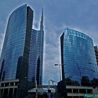 Milano, Piazza Sigmund Freud angolo Viale Sturzo. I nuovi grattacieli del Centro Direzionale, Милан