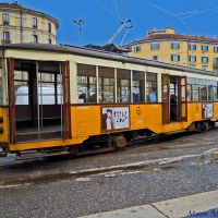 Milano, Piazzale Stazione Genova. Un vecchio tram del 1924 in partenza dal capolinea, Милан