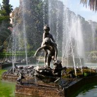 Palermo, Giardino Inglese: "Bambini che giocano tra gli scogli" di Mario Rutelli, Палермо