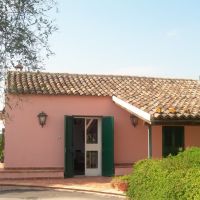 the little villa at Gianferrante Farmhouse Sicily, Патерно