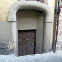 Architrave ... sbruffoncella (superdotata?), Ареццо