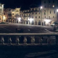 Arezzo - la piazza, Ареццо