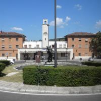 Poggibonsi - San Gimignano train station, Виареджио