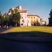 Prato-Henry Moore szobra, Прато