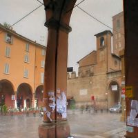 Bologna sotto la pioggia scrosciante, Болонья