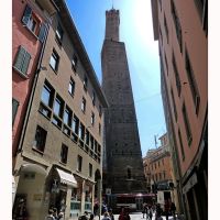 Bologna, le Due Torri, Болонья