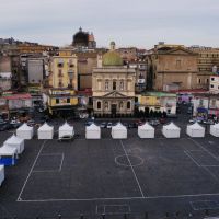 Napoli,  Piazza Mercato è un campo di calcio, Неаполь
