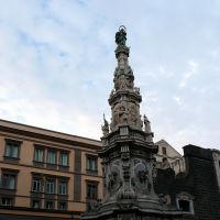 guglia dellImmacolata a Piazza del Gesu nuovo, Неаполь