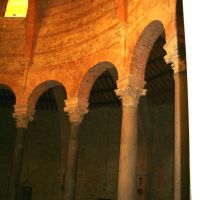 Perugia, chiesa di SantAngelo,  interno, Перуджа