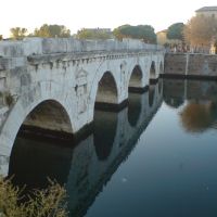 Rimini: ponte di Tiberio, Римини