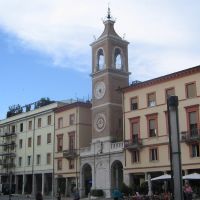 Piazza Tre Martiri - Torre dellorologio, Римини