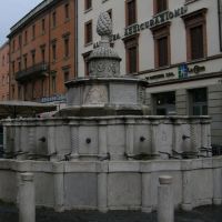 Rimini - La Fontana della Pigna, Римини