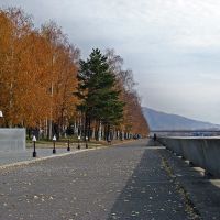 Slavskiy embankment autumn, Усть-Каменогорск