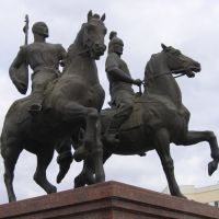 Памятник на Центральной площади, Атырау(Гурьев)