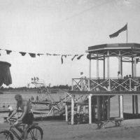 Пляжные сооружения на пляже Жилгородка в 1953 г., Атырау(Гурьев)