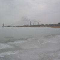 Lake Balkhash frozen with Smoke Staks smoking as always, Балхаш