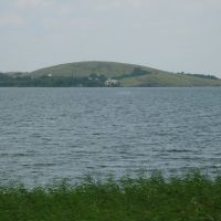 Озеро. Вид на пионерский лагерь, Темиртау