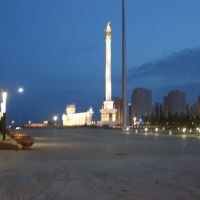 Белый обелиск, Таскескен