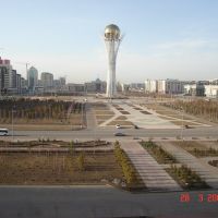 General view of the central square of the Kazakhstani capital with Baiterek Tower, Астана