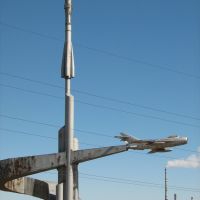 Памятник "Покорители космоса", Жезказган
