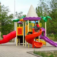 Playground for children on the Boulevard of Cosmonauts / Детская площадка на бульваре Космонавтов, Жезказган