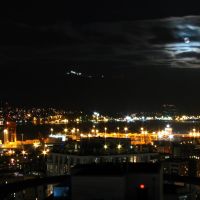Witches Moon over Burrard Inlet, Ванкувер