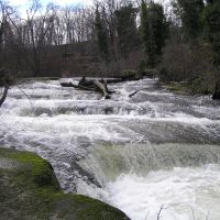 Millstone River rapids near estuary, Нанаимо