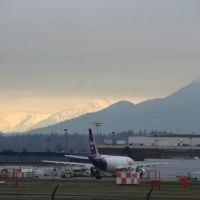Fedex  hangers and North Shore Mtns., Ричмонд