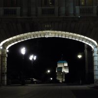 édifice Price vu du Parlement la nuit, Вестмаунт