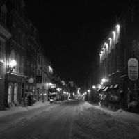 Hiver en noir et blanc: rue Saint-Louis, Вестмаунт
