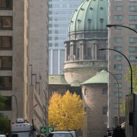 Rue Belmont Montréal - Basilique cathédrale Marie Reine du Monde, Монреаль