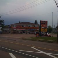 MINI MART Convenience Store, Main St, Moncton, NB, Canada, Монктон