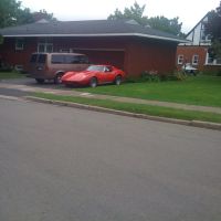 Corvette in the same place for many years, Givan Dr, Moncton NB, Canada, Монктон